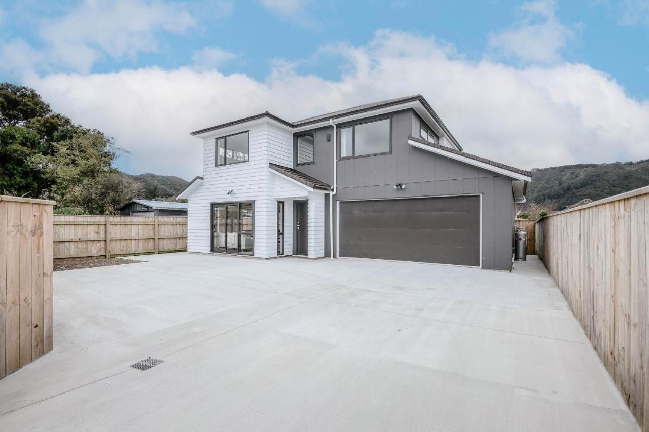 Newly Built House Holiday home Lower Hutt